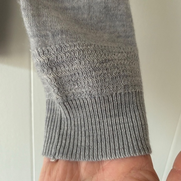 Max Studio 100% Extra Fine Merino Wool crew neck sweater size M - Picture 4 of 8